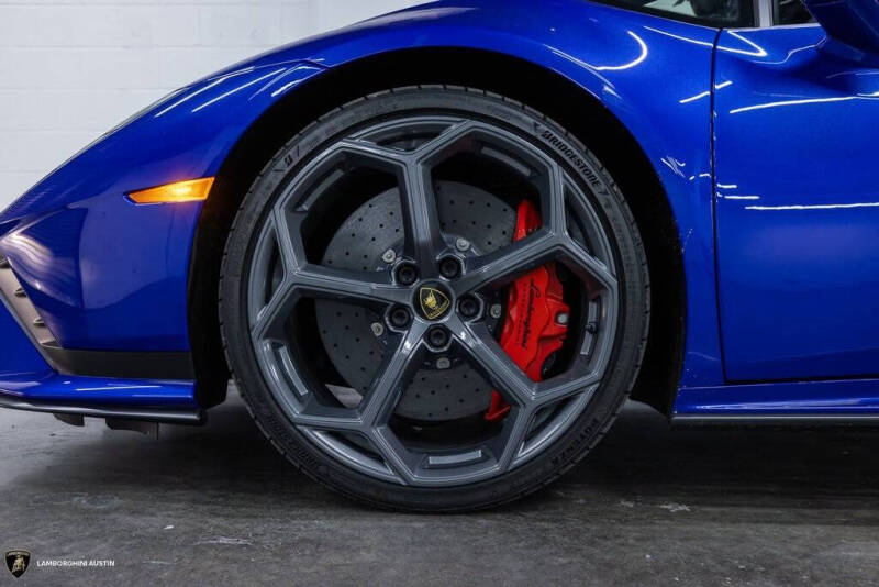 2023 Lamborghini Huracan Tecnica