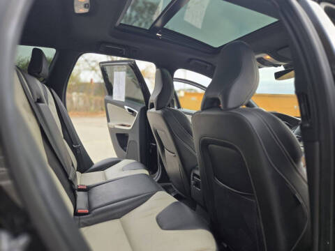 2016 Volvo XC60 T5 Drive-E Premier