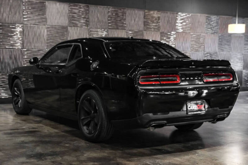 2015 Dodge Challenger SXT