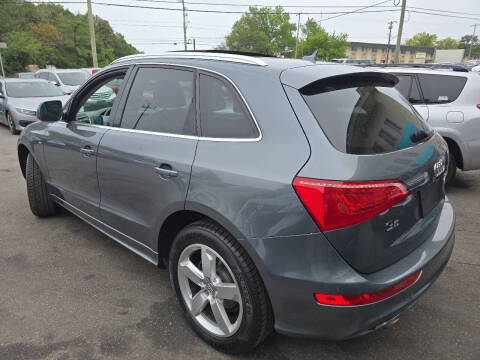 2012 Audi Q5 3.2 quattro Premium Plus
