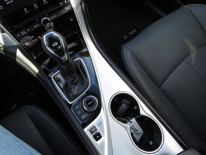 2022 Infiniti Q50 Luxe