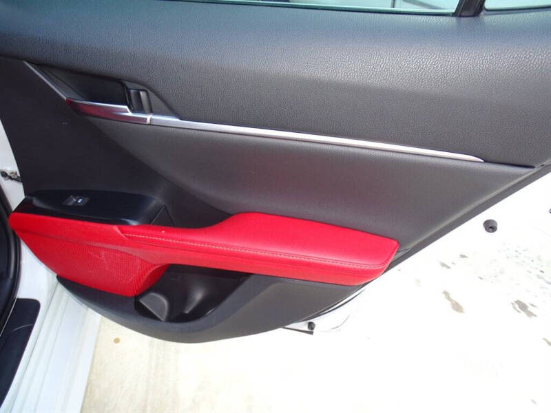 2019 Toyota Camry XSE