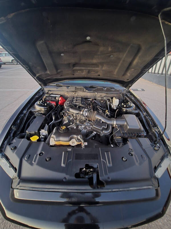 2013 Ford Mustang V6