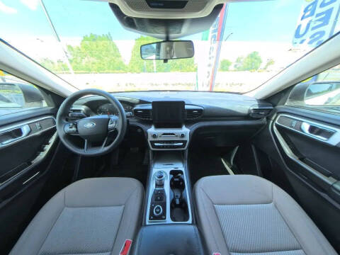 2020 Ford Explorer