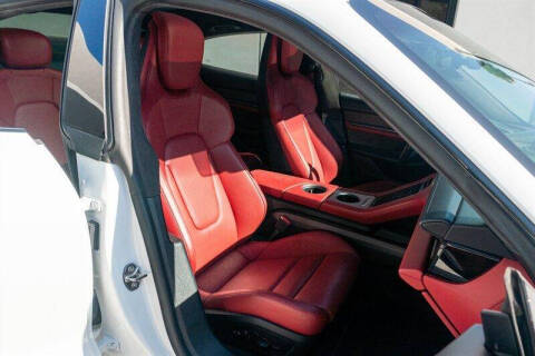 2020 Porsche Taycan Turbo