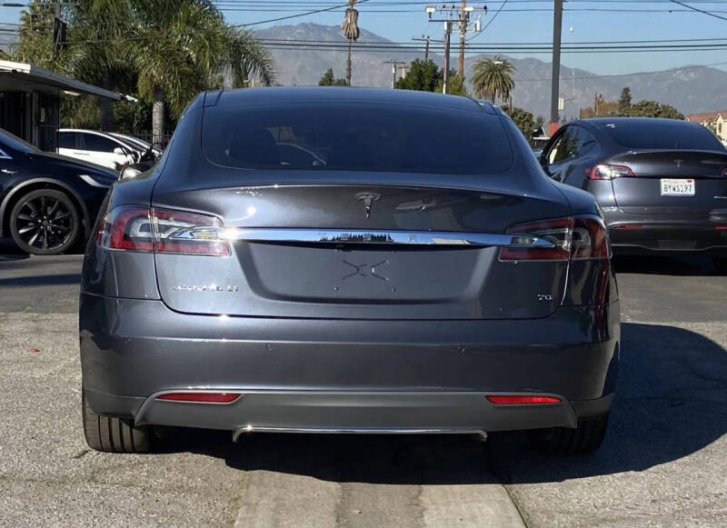 2016 Tesla Model S 70