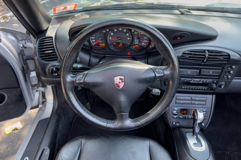 2001 Porsche 911 Carrera