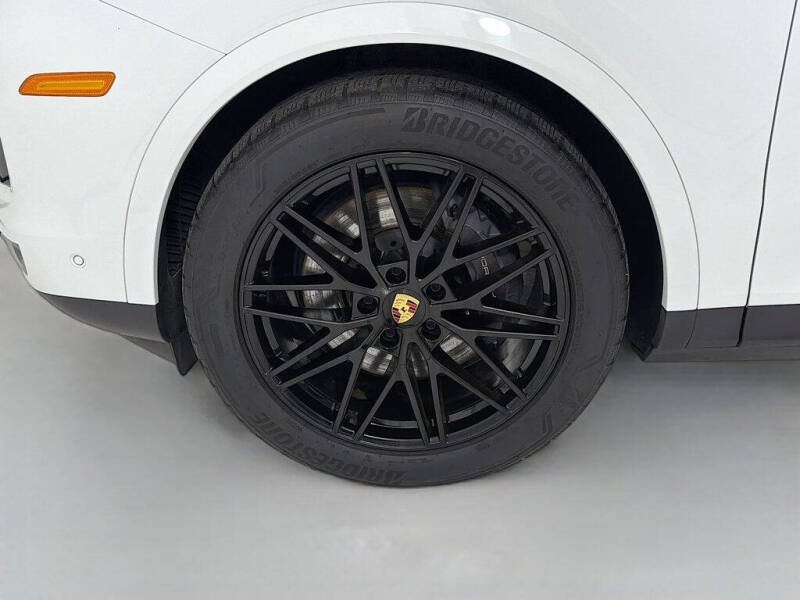 2024 Porsche Cayenne