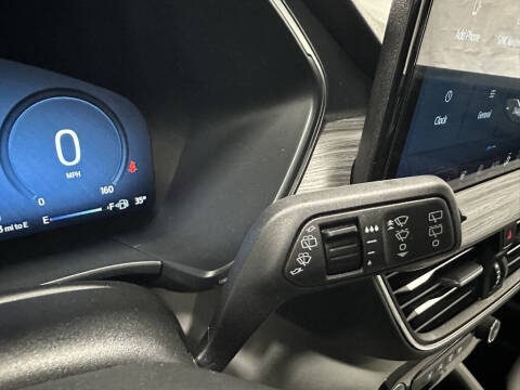 2025 Ford Escape Platinum