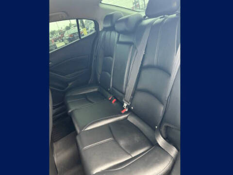 2018 Mazda MAZDA3 Touring