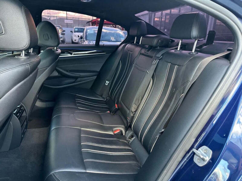 2019 BMW 5 Series 540i