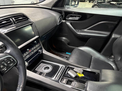 2020 Jaguar F-PACE 25t Premium