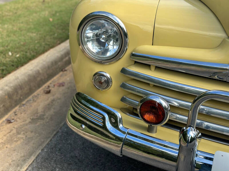 1948 Ford Super Deluxe