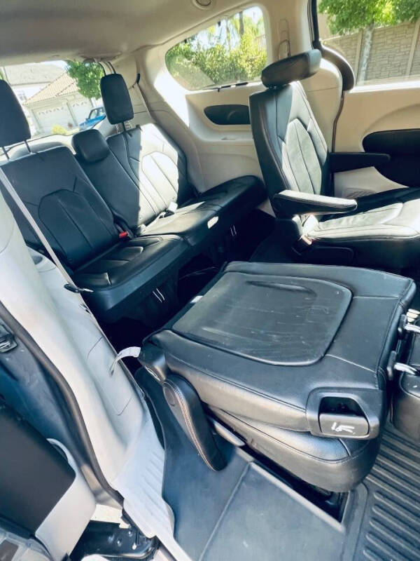 2019 Chrysler Pacifica Touring L