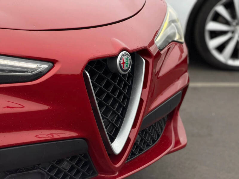 2018 Alfa Romeo Stelvio Quadrifoglio