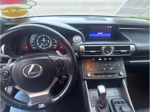 2015 Lexus IS 250