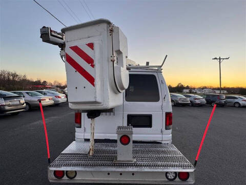 2011 Ford E-Series E-350 SD