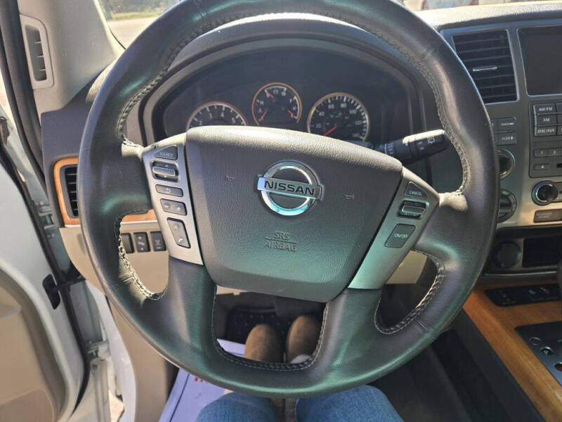 2013 Nissan Armada Platinum