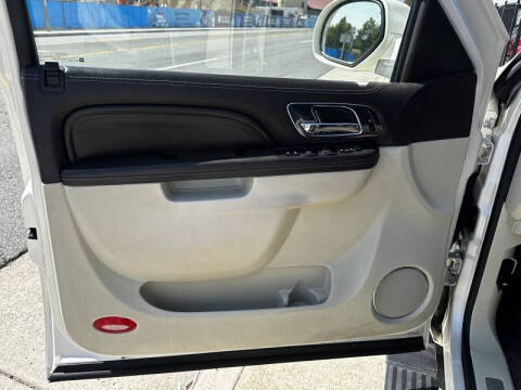 2012 Cadillac Escalade Platinum Edition