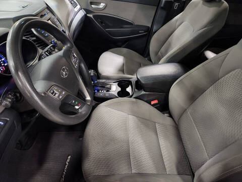 2016 Hyundai Santa Fe SE