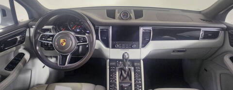 2017 Porsche Macan GTS