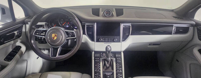 2017 Porsche Macan GTS