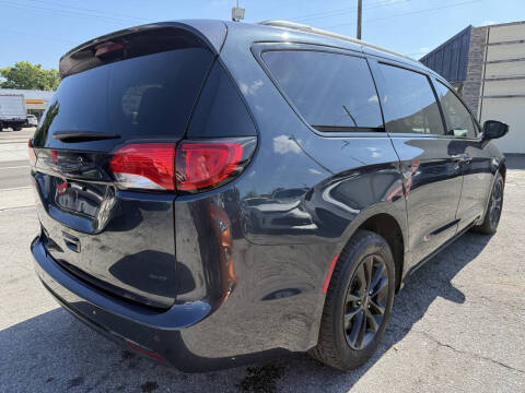 2020 Chrysler Pacifica Launch Edition