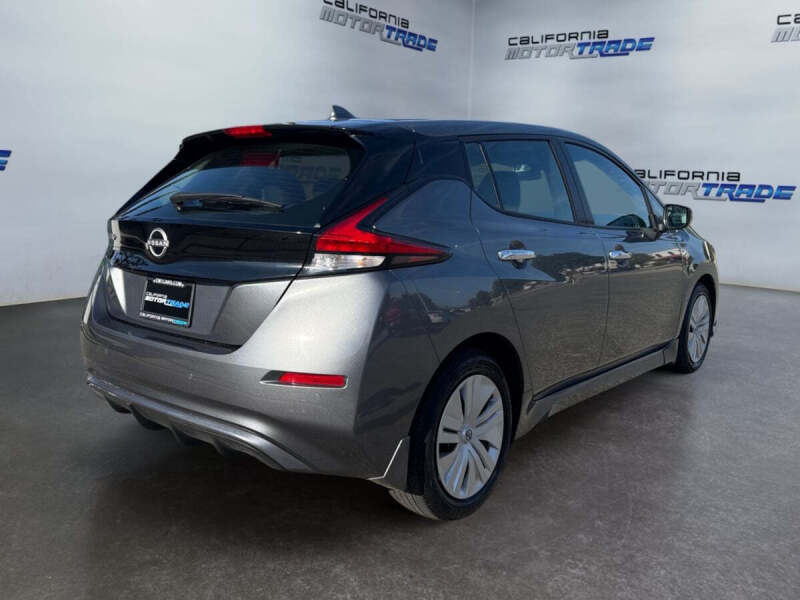 2024 Nissan LEAF S