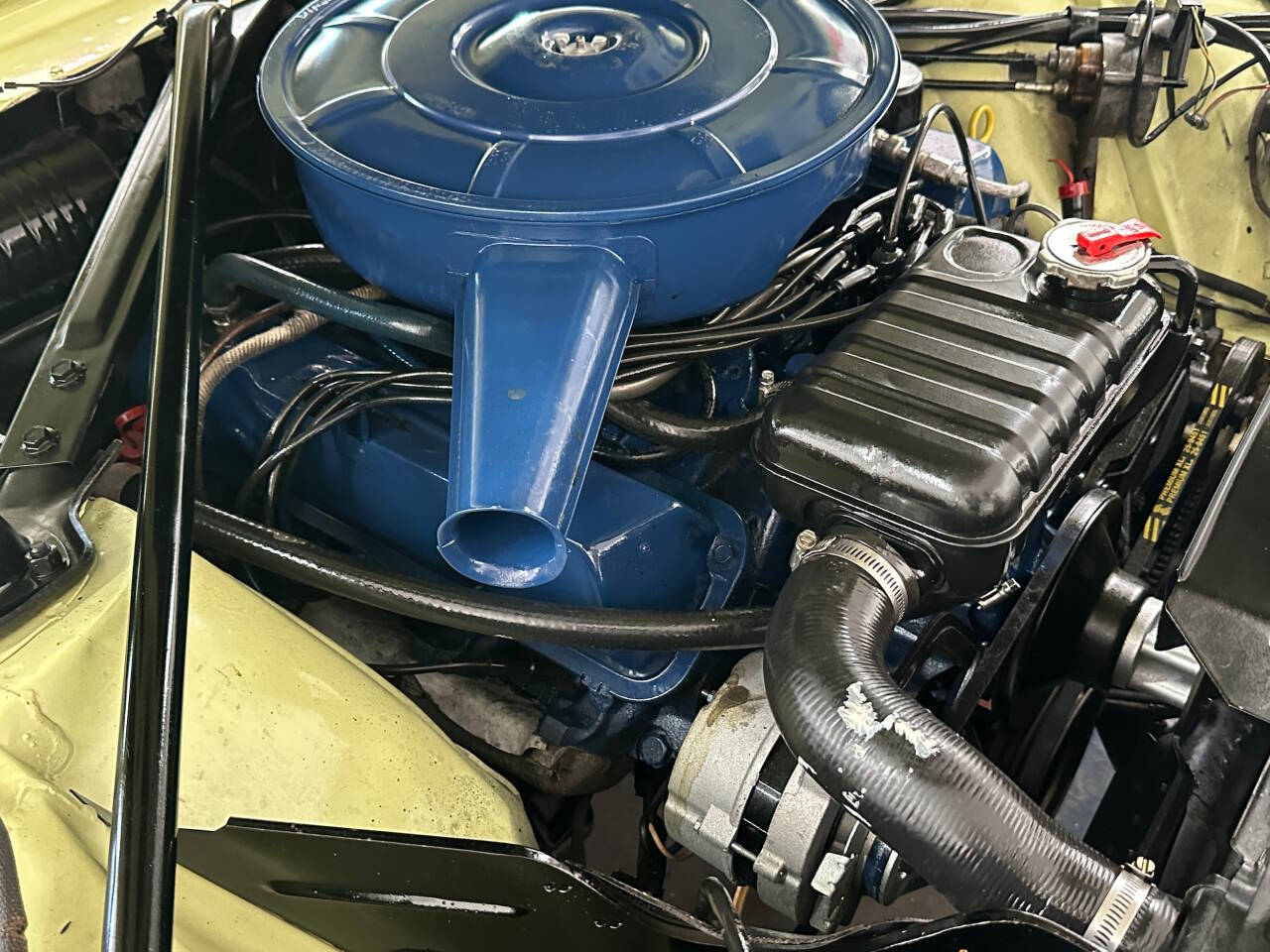 1966 Ford Thunderbird 58
