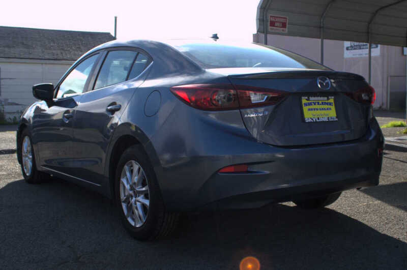 2015 Mazda MAZDA3 i Grand Touring
