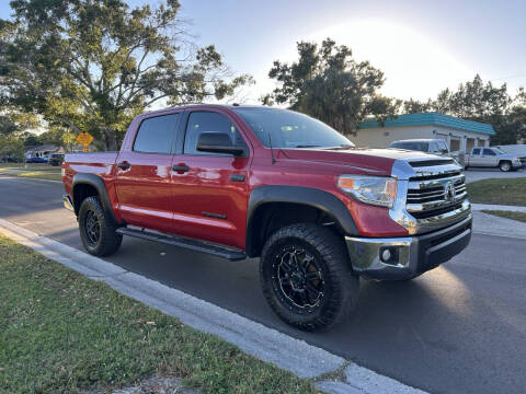 2017 Toyota Tundra SR5