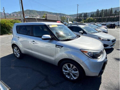 2016 Kia Soul +
