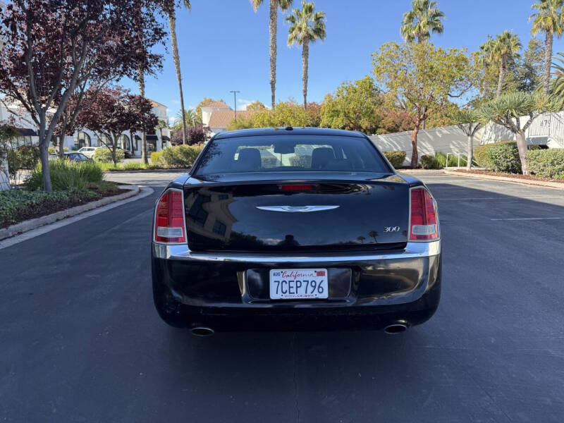 2012 Chrysler 300 Limited