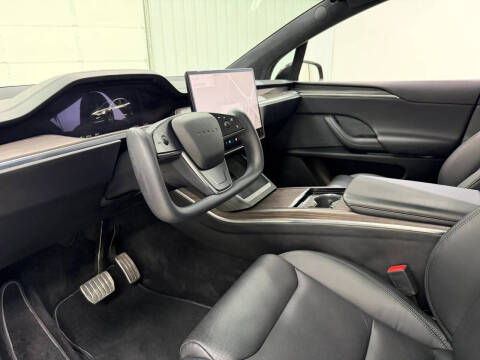 2023 Tesla Model X Standard Range