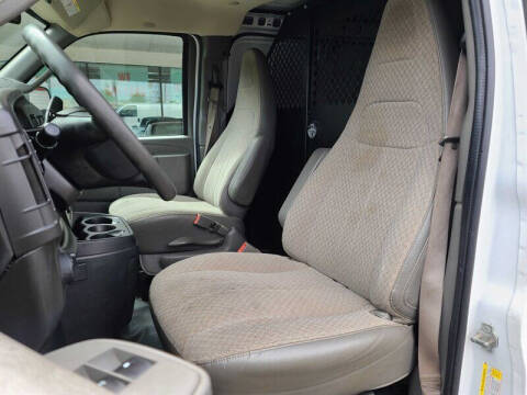 2018 GMC Savana 2500