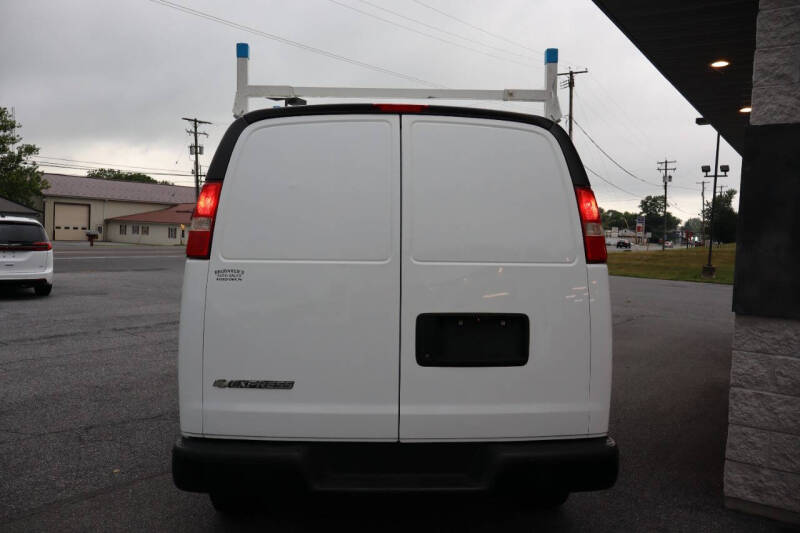 2017 Chevrolet Express 2500