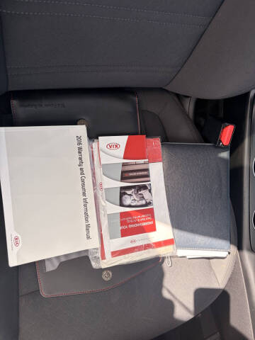 2016 Kia Sorento LX