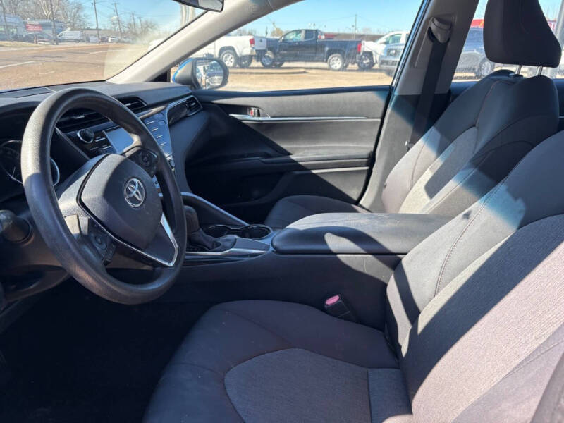 2019 Toyota Camry LE