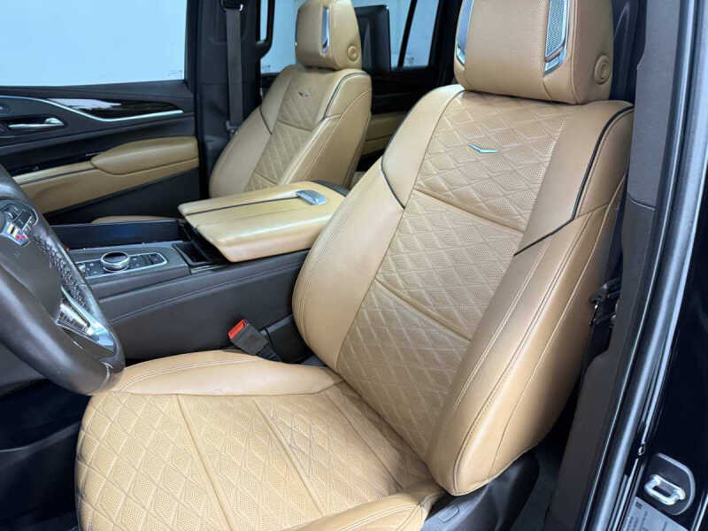 2021 Cadillac Escalade ESV Sport