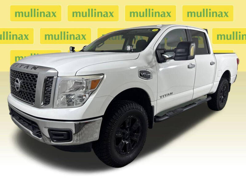 2017 Nissan Titan SV