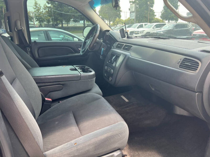 2009 Chevrolet Avalanche LS