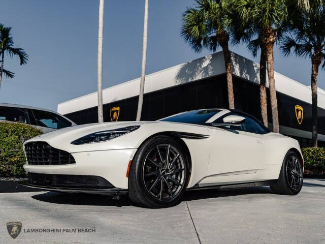 2019 Aston Martin DB11 Volante