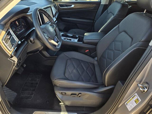 2024 Volkswagen Atlas SE