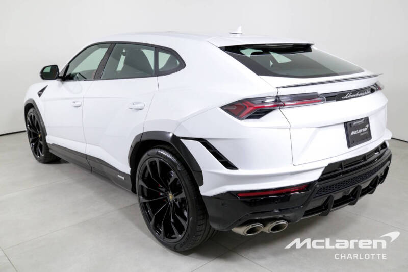 2023 Lamborghini Urus S