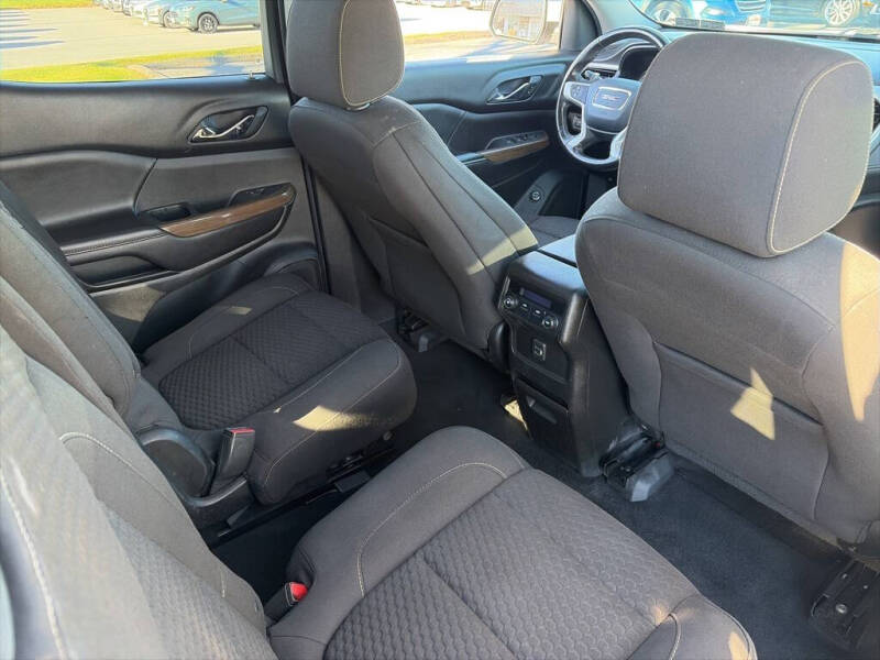 2018 GMC Acadia SLE-2