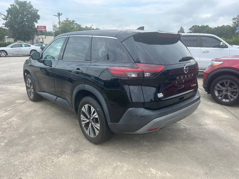 2021 Nissan Rogue SV