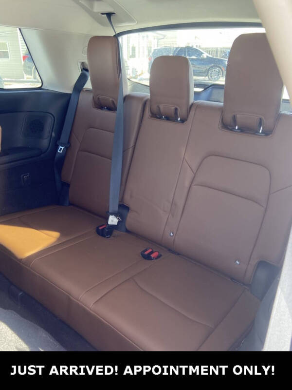 2022 Nissan Pathfinder Platinum