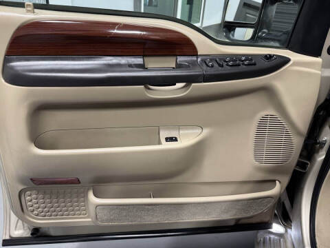 2005 Ford Excursion Limited