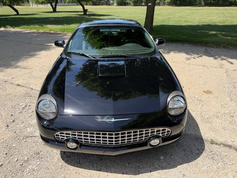 2002 Ford Thunderbird Deluxe