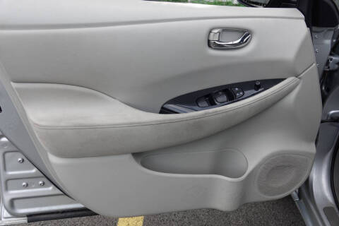 2011 Nissan LEAF SV